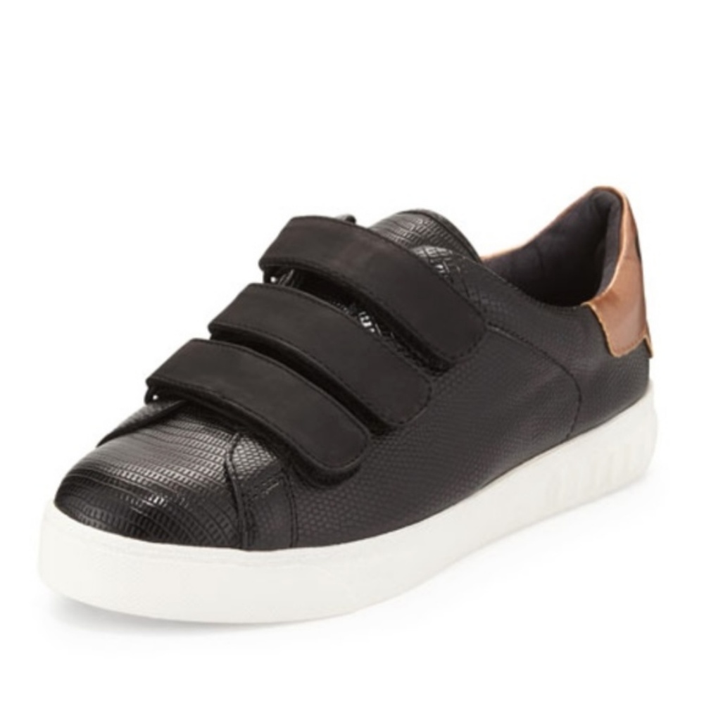 CIRCUS by SAM EDELMAN Black Velcro Chase Shoe